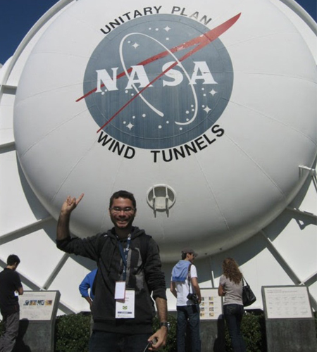 Ex-aluno na NASA. Ex-aluno na NASA.