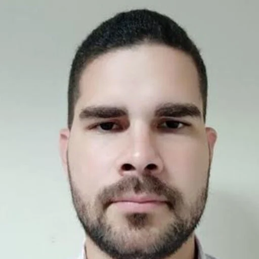 Professor Pedro Henrique Araujo